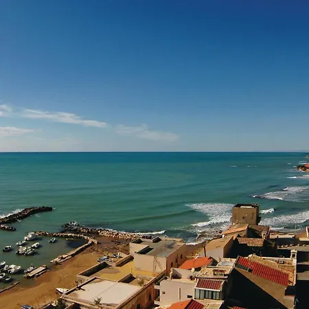 Apt, 4 * Punta Secca